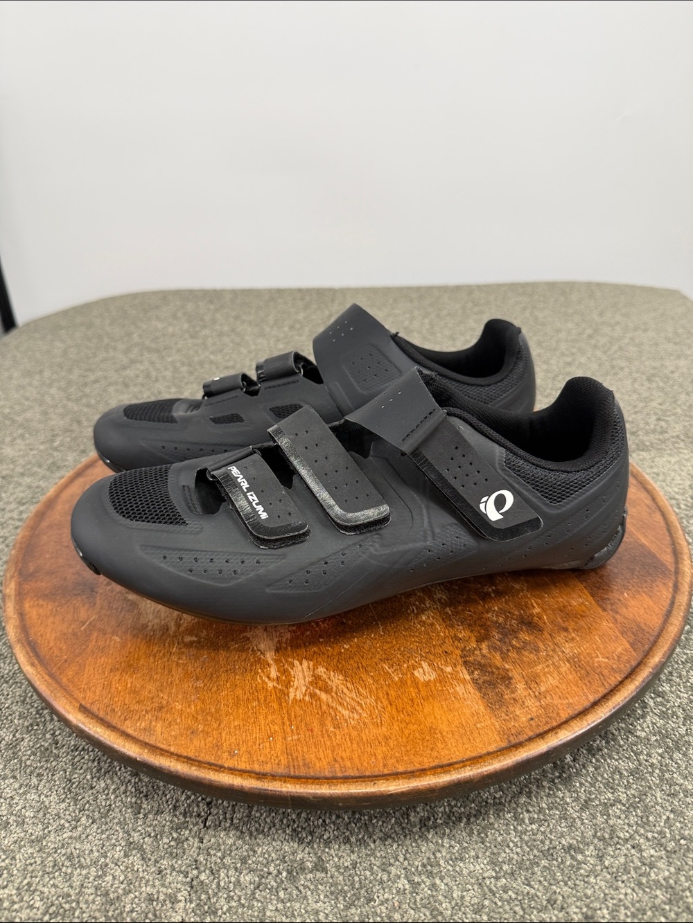 Pearl Izumi Shoe Mens 44 (US 10) Select Road v5 Black Cycling Triple Straps Bike